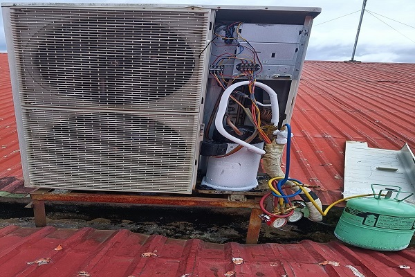 Dịch Vụ Sửa Điều Hòa Tại Nhà Giá Rẻ Quận Long Biên. Chuyên Nghiệp - Tận Tâm.
