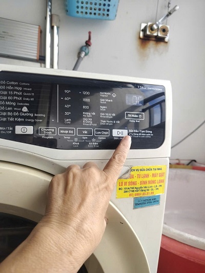 Lỗi LOC trên máy giặt Electrolux, lỗi khóa trẻ em Lỗi LOC trên máy giặt Electrolux, lỗi khóa trẻ em