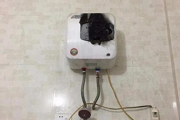 Thợ sửa bình nước nóng lạnh tại nhà phường Quỳnh Mai - Hai Bà Trưng - Hà Nội.