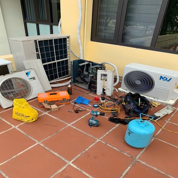 Sửa Điều Hòa Long Biên. Thợ Lành Nghề, Có Mặt Ngay Sau 30 Phút.