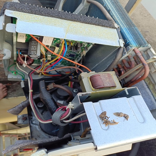 Chuyên sửa chữa điều hòa Toshiba tại phường Bồ Đề mới sau sáp nhập.