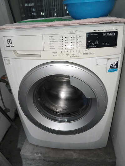 Sửa chữa máy giặt Electrolux hỏng cảm ứng các phím chức năng.