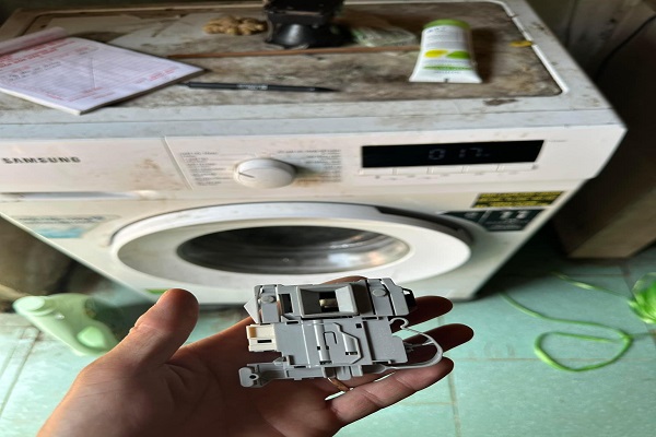 Sửa máy giặt tại Trung Phụng - Đống Đa - Hà Nội. Báo giá trước, thợ có mặt ngay.
