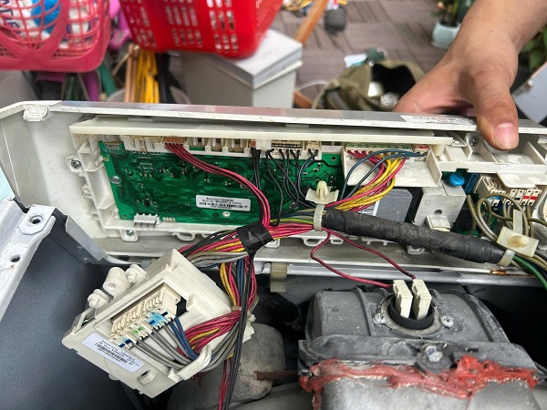 Chuyên sửa chữa máy giặt tại nhà có bảo hành ở Liễu Giai - Ba Đình - Hà Nội.