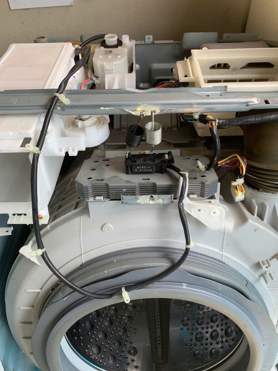 Chuyên sửa máy giặt tại nhà có bảo hành ở Trần Hưng Đạo - Hoàn Kiếm - Hà Nội.