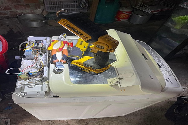 Chuyên sửa chữa máy giặt tại nhà có bảo hành ở Trung Kính - Cầu Giấy - Hà Nội.