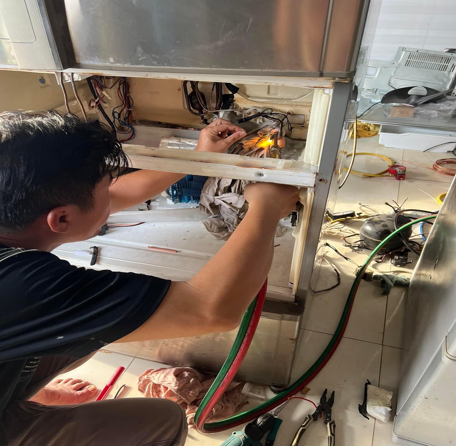 Sửa Tủ Lạnh Đông Anh. Thợ Lành Nghề, Tận Tâm, Có Mặt Ngay.