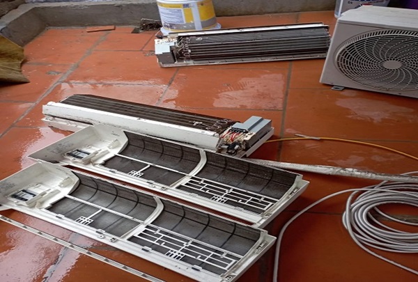 Chuyên vệ sinh điều hòa tại nhà phường Cát Linh - Đống Đa - Hà Nội.