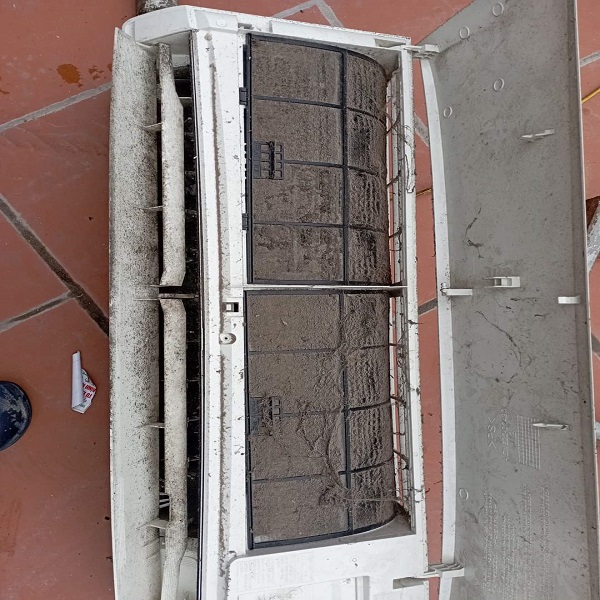 Chuyên vệ sinh điều hòa tại nhà phường Nghĩa Tân - Cầu Giấy - Hà Nội.