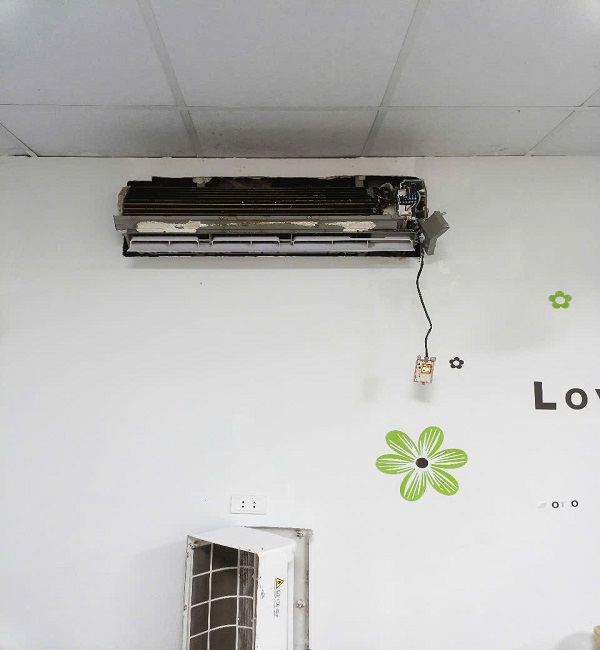 Chuyên vệ sinh điều hòa tại phường Ngọc Lâm - Long Biên - Hà Nội.